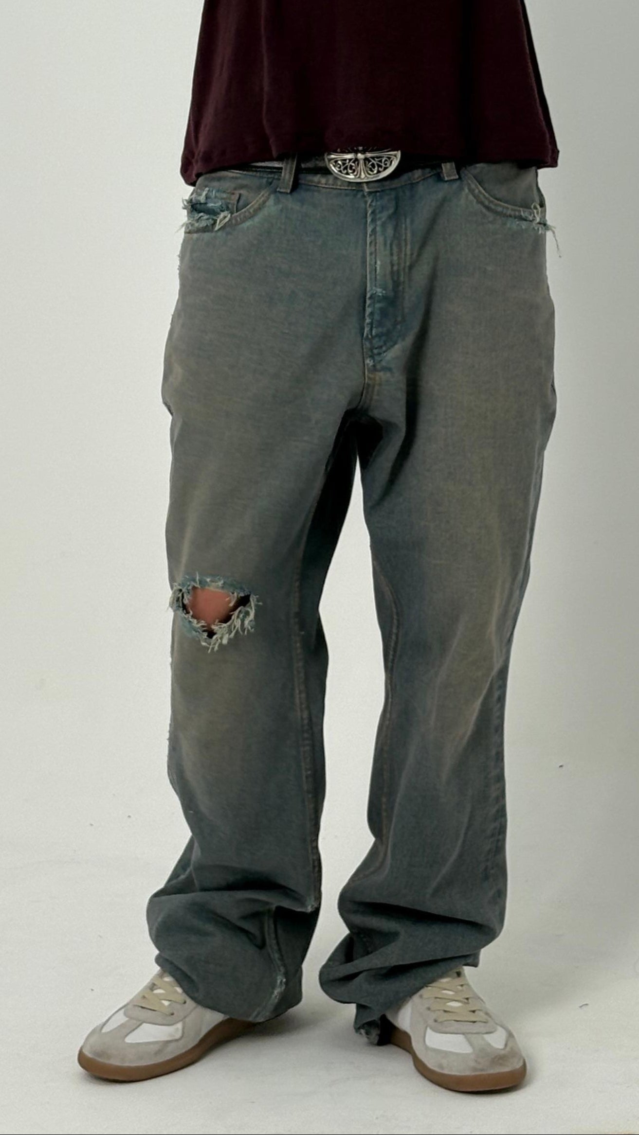 WASHED DENIM FLARED JEANS