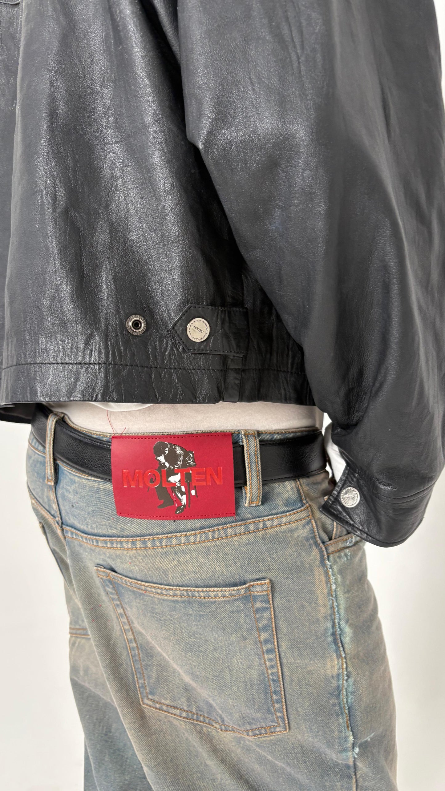 WASHED DENIM FLARED JEANS